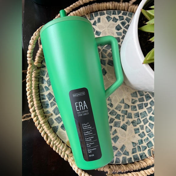 brumate Other - Brumate KELLY GREEN 40oz Era Tumbler